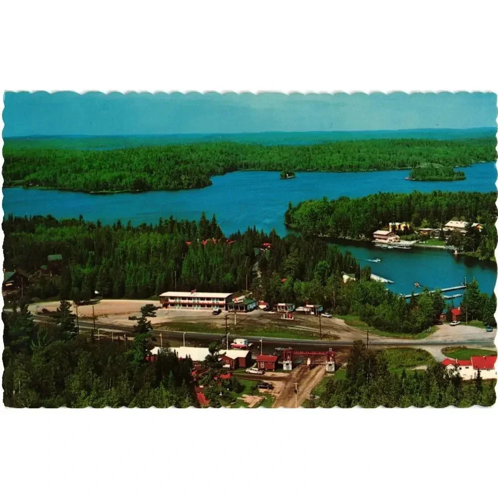 Maple Leaf Motel Ontario Canada Postcard